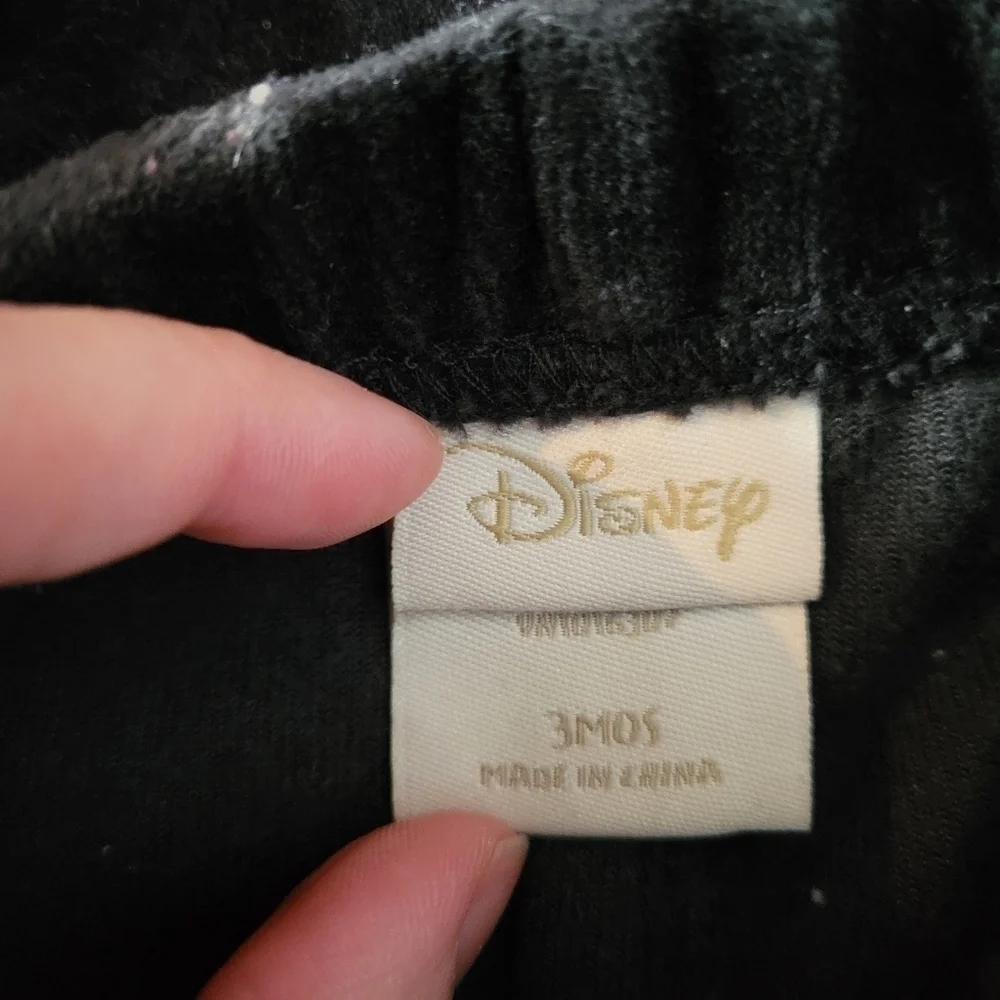Disney Winnie the Pooh vintage 2pc black velour train sweat suit 3m